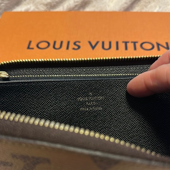 Louis Vuitton Reverse Monogram Zippy Wallet - Picture 5 of 11